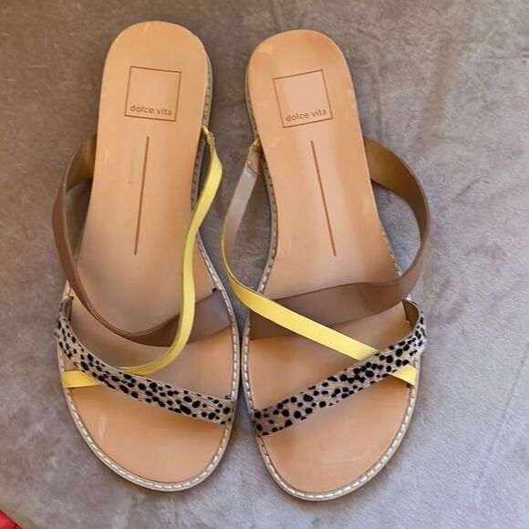 Dolce Vita Sz 9 Nevitt Yellow Animal Print Sandal EUC - Picture 9 of 11